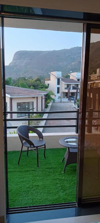 Villa At Lonavala - Saga Montana Eksteriør billede